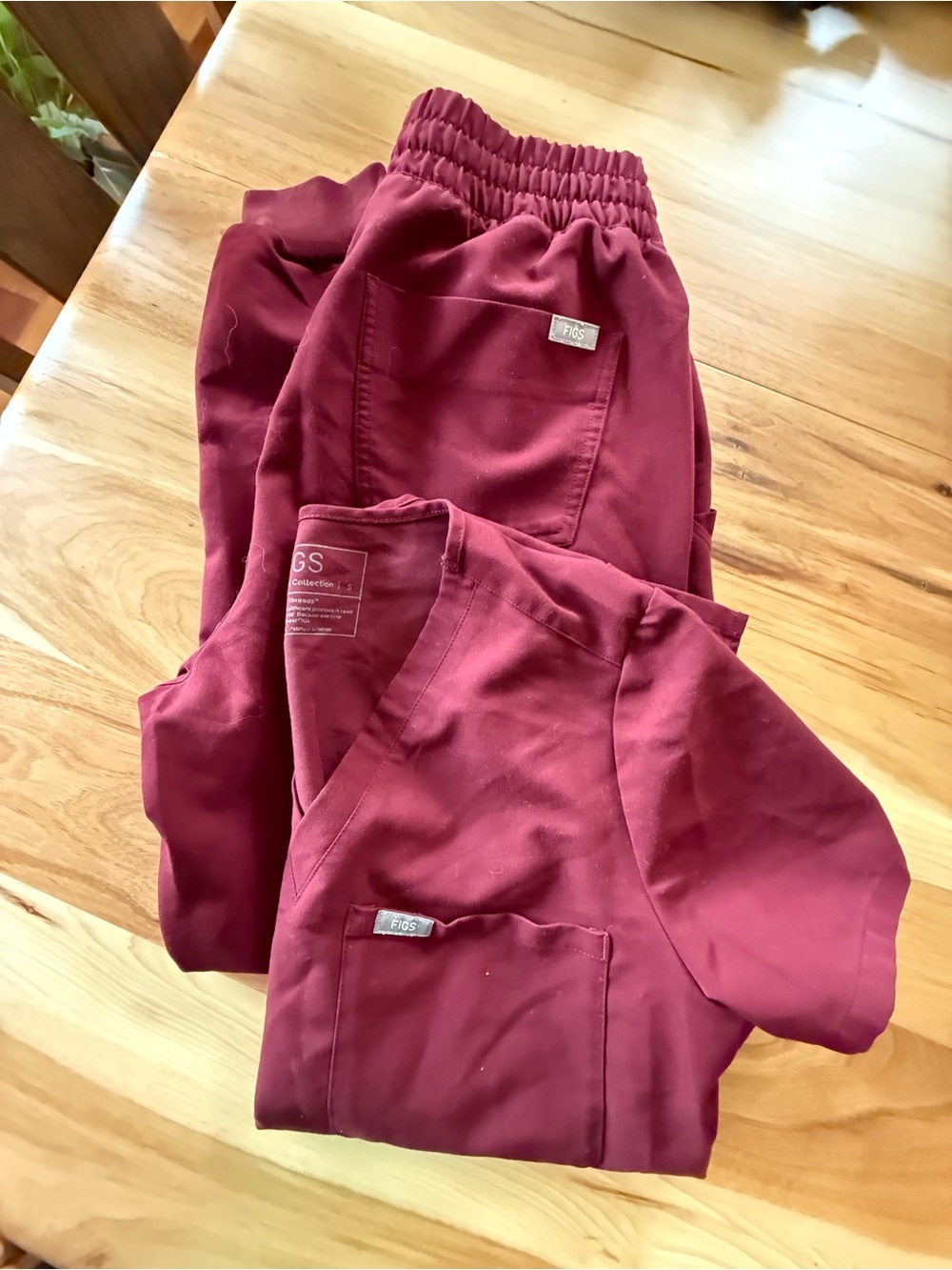 FIGS Women's Scrub Set - Burgundy Color - Size Small Top & Medium Bottoms